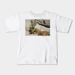 Closeup of Small Desert Wildflowers Kids T-Shirt